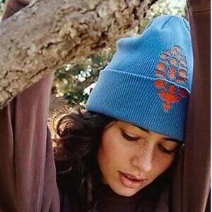 NWT Free People Movement Blue Knit Beanie with Orange Embroidery OS Ski Outdoor
